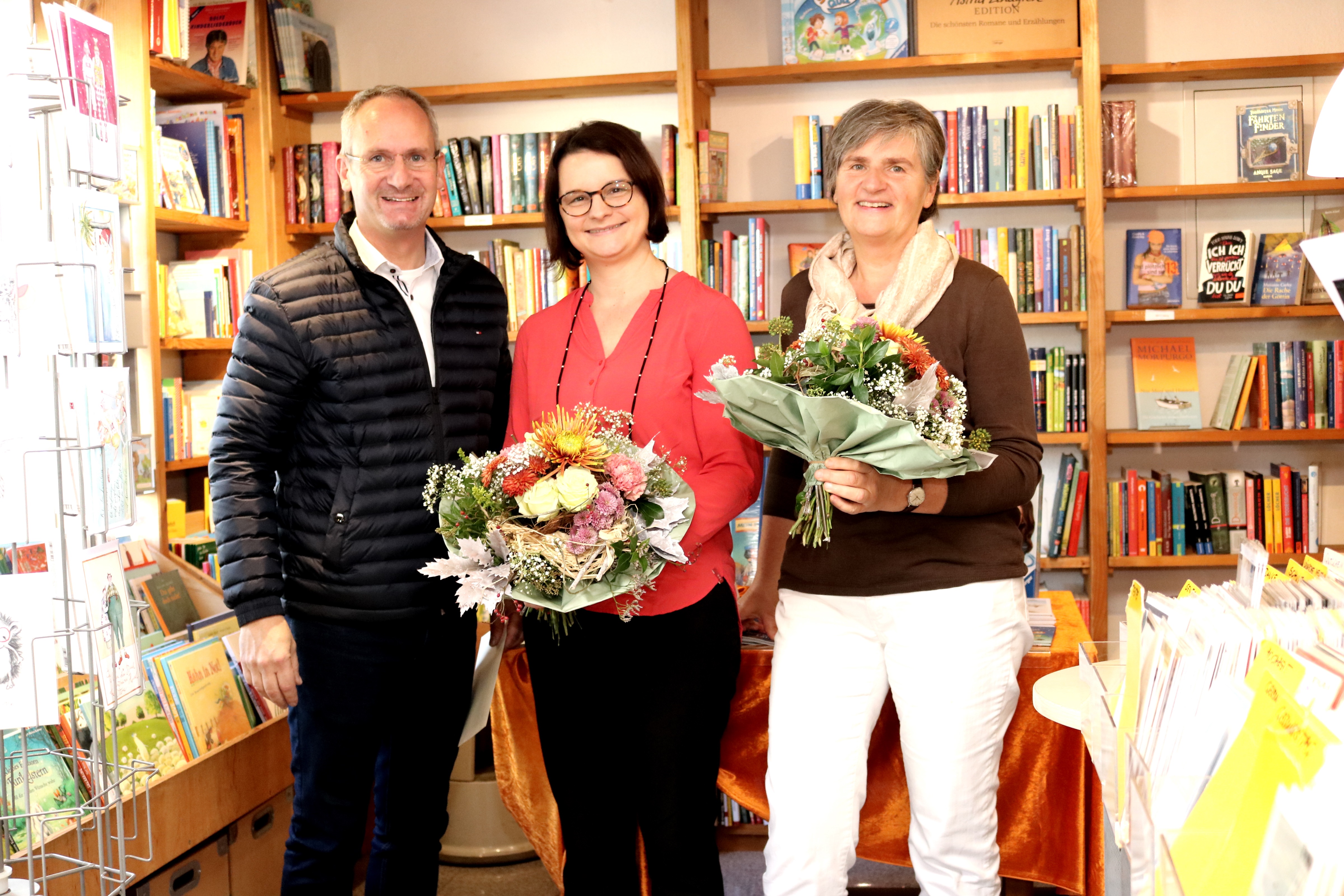 Foto von links: BM Eric Bänziger, Carolin Wolf und Christa Hoffmann 