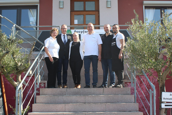 Neue Leitung, neuer Name:  Aus Gaststätte Schützenhaus wurde „Restaurant Panorama“